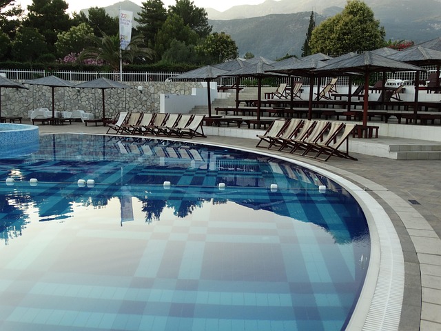 swimming pool