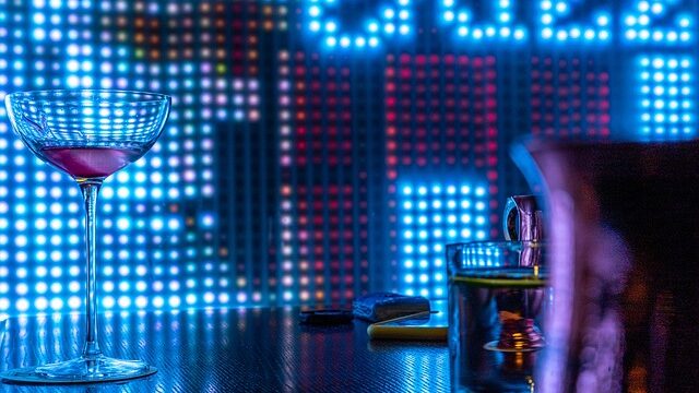 【沖縄 ナイトツアー 恩納村】星空と夜光虫が楽しめる！子連れOKの絶景体験ガイド